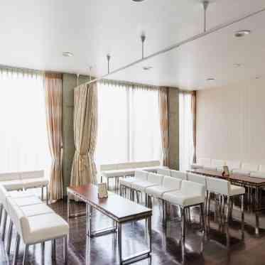 パラッツォ ドゥカーレ 麻布 親族専用の控室もご用意。挙式前に家族水入らずで過ごせるアットホームな空間