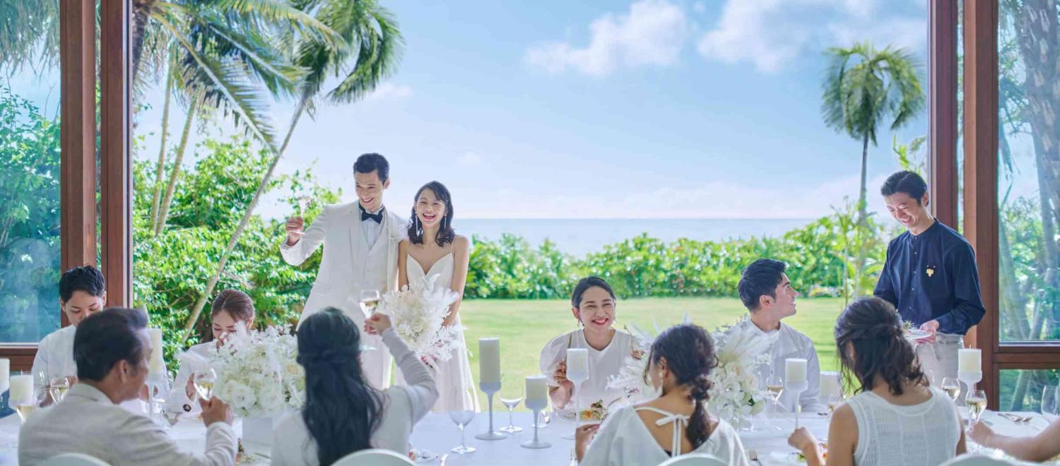 ザ・ギノザ・リゾート 美らの教会/アールイズ・ウエディング 披露宴会場