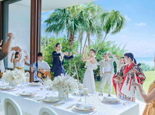 ザ・ギノザ・リゾート 美らの教会/アールイズ・ウエディング 披露宴会場