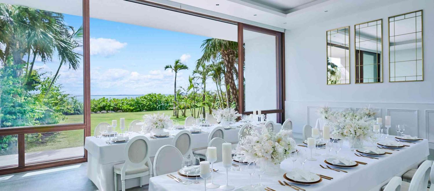 ザ・ギノザ・リゾート 美らの教会/アールイズ・ウエディング 披露宴会場