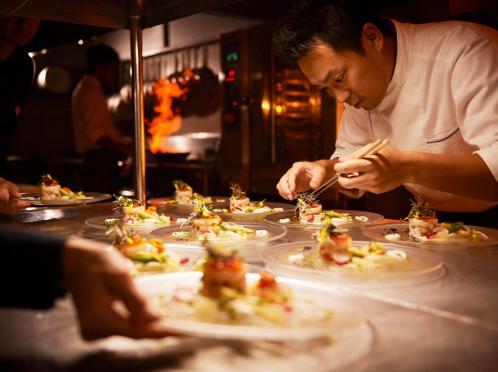 ザ・ギノザ・リゾート 美らの教会/アールイズ・ウエディング 披露宴会場