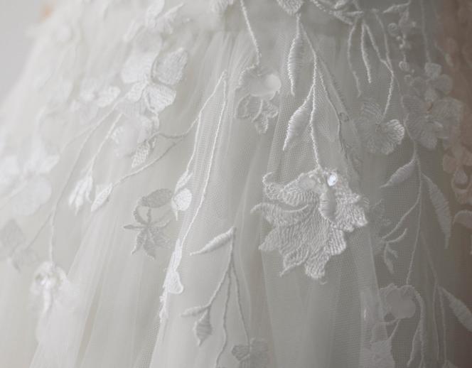 ザ・ギノザ・リゾート 美らの教会/アールイズ・ウエディング ドレス・衣装