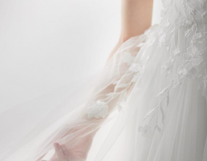 ザ・ギノザ・リゾート 美らの教会/アールイズ・ウエディング ドレス・衣装