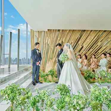 The 33 Sense of Wedding(ザ・サーティスリー センス・オブ・ウエディング) 地上160mから大阪の景色を一望でき、開放的な絶景で迎える挙式