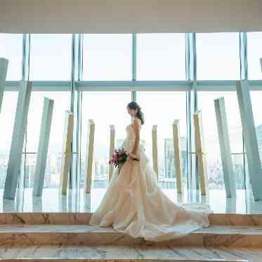 The 33 Sense of Wedding(ザ・サーティスリー センス・オブ・ウエディング) 新婦様の美しいソロショット