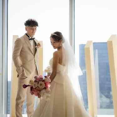 The 33 Sense of Wedding(ザ・サーティスリー センス・オブ・ウエディング) あたたかい自然光が降り注ぐチャペル