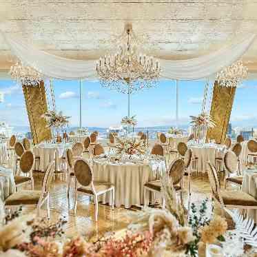 The 33 Sense of Wedding(ザ・サーティスリー センス・オブ・ウエディング) ひとつ上の高級感と上質な美しさを備えた、白く煌めく洗練のバンケット「クレア」