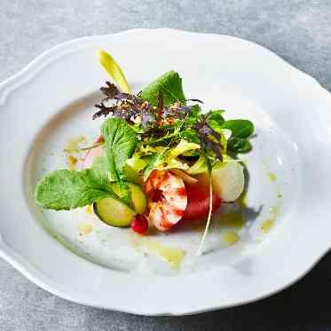 The 33 Sense of Wedding(ザ・サーティスリー センス・オブ・ウエディング) 醤油やみそ等日本人の口に合いやすいテイストで構成されたお料理