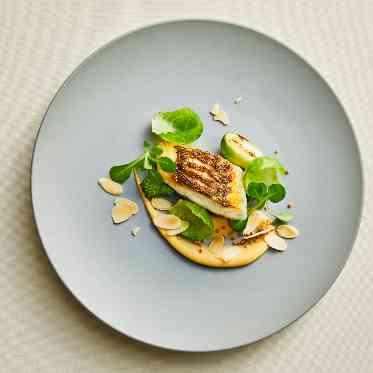 The 33 Sense of Wedding(ザ・サーティスリー センス・オブ・ウエディング) 出来立てのお料理をご提供