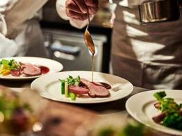 The 33 料理の写真2