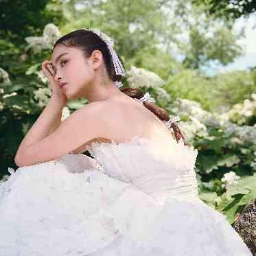 The 33 Sense of Wedding(ザ・サーティスリー センス・オブ・ウエディング) 専属のスタイリストがご案内