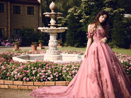 The 33 Sense of Wedding(ザ・サーティスリー センス・オブ・ウエディング) ドレス・衣装