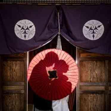 大阪城西の丸庭園 大阪迎賓館 日本らしいアイテムを使った撮影も