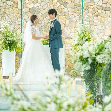 アールベルアンジェ奈良 挙式スタイルにとらわれない洗礼された明るいチャペル