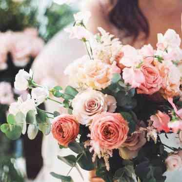 アールベルアンジェ奈良 淡いウェディングブーケ