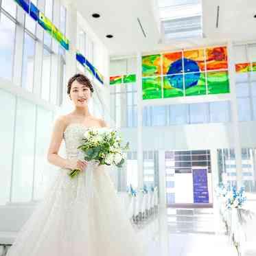 ラ・メゾン Suite りんくう 開放的なチャペル