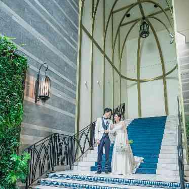 インフィニート 名古屋<エルフラットグループ> 自然光が差し込み、開放的な吹き抜けの大空間