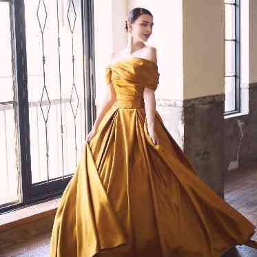 インフィニート　名古屋＜エルフラットグループ＞ カラードレス