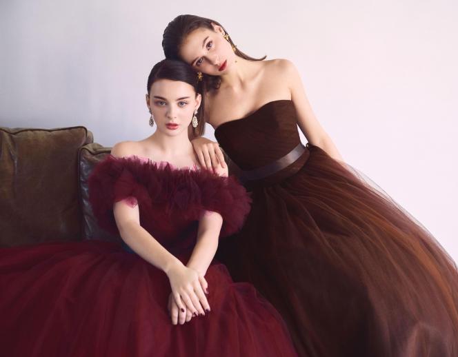 インフィニート 名古屋<エルフラットグループ> ドレス・衣装