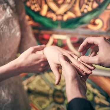 ラ・バンク・ド・ロア(横浜市指定有形文化財) ゆっくりと紡がれる約束の瞬間