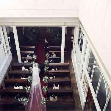 ラ・バンク・ド・ロア(横浜市指定有形文化財) ゲストの心に残るセレモニーの幕開け