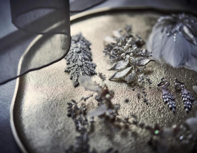 ラ・バンク・ド・ロア（横浜市指定有形文化財） ドレス・衣装