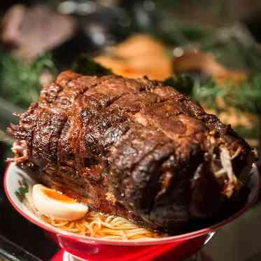 Things Aoyama Organic Garden. dth 巨大ラーメン