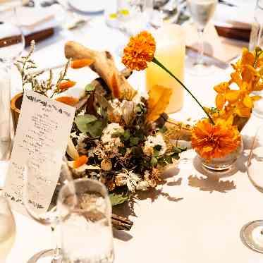 Things Aoyama Organic Garden. dth ドレスのカラーに合わせたコーディネートで統一感を。