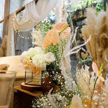 Things Aoyama Organic Garden. dth おふたりの好きなお花をコーディネートの中に加えて…