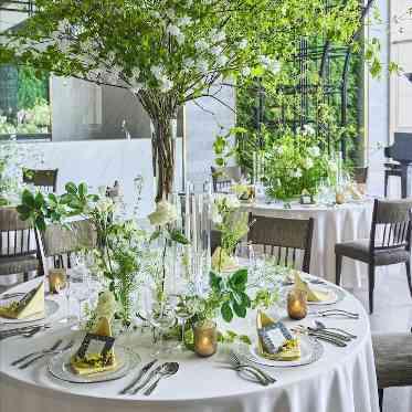 ノートルダム横浜みなとみらい/FIVESTAR WEDDING フラワーコーディネーターとおふたりにぴったりの会場装飾をご提案