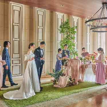 ノートルダム横浜みなとみらい/FIVESTAR WEDDING パーティ会場隣接のホワイエも貸切に。ウエルカムパーティも!