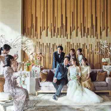 ノートルダム横浜みなとみらい/FIVESTAR WEDDING ゲストと歓談できるホワイエでとっておきの至福時間