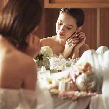 お二人のお支度室は貸切で贅沢なブライズルーム