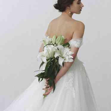 ノートルダム横浜みなとみらい/FIVESTAR WEDDING オリジナルブランドドレス
「THE LOVEL」