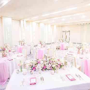 Socia21(ソシア21) きらめく大理石フロアとピュアホワイトに包まれた上質空間で大人かわいい花嫁になって