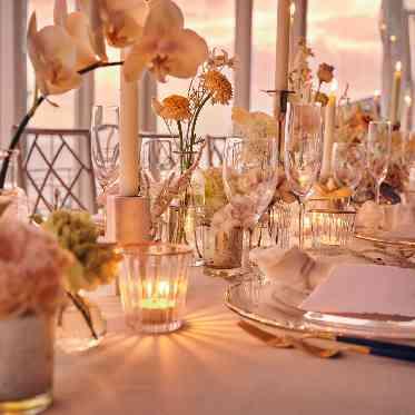 指帆亭 Shihantei Pine Tree Resort パーティフロアに灯る優しいキャンドルの光