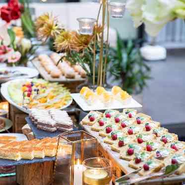 LAZOR GARDEN NAGOYA(ラソール ガーデン 名古屋) おふたりのお好きなデザートでおもてなし