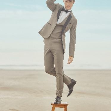 LAZOR GARDEN NAGOYA(ラソール ガーデン 名古屋) タキシード