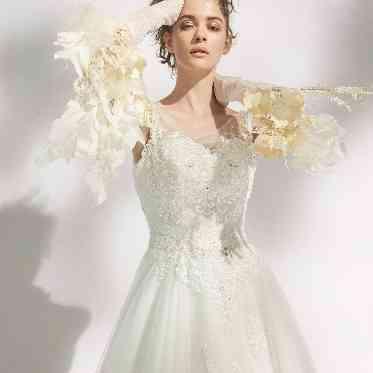 LAZOR GARDEN NAGOYA(ラソール ガーデン 名古屋) ウエディングドレス