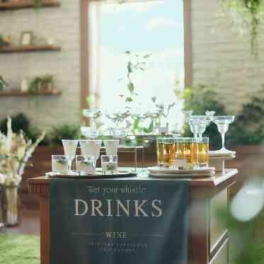 ラグナヴェール スカイテラス/エスクリウェディング 特製カクテルを用意してインナーガーデンパーティを