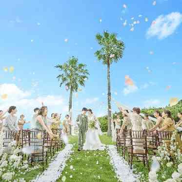 THE SURF OCEAN TERRACE(ザ サーフ オーシャン テラス) 美しい海辺の風景と共に、心豊かな祝宴をお愉しみください。