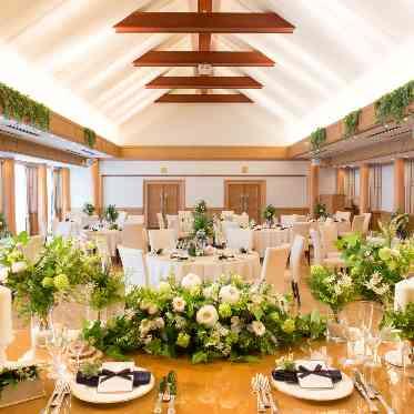 アルカーサル迎賓館 川越 木の温もりあふれる、やわらかな空間