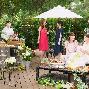 アルカーサル迎賓館 川越 ゲスト同士の会話もはずむガーデンでのカジュアルなパーティー