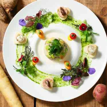 アルカーサル迎賓館 川越 手塩にかけて育てられた野菜は無農薬で体に優しくいくらでも食べられそうな味わい深さ