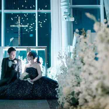 アヴァンセ リアン 大阪 グリッタードレスがシャンデリアと重なってとってもキラキラしたお写真