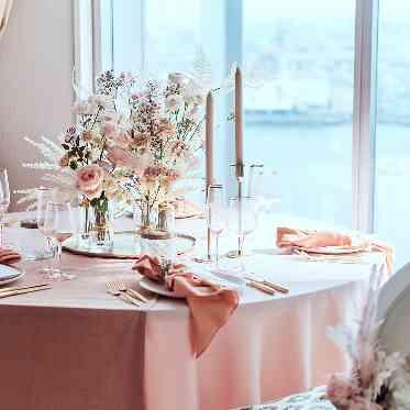 アヴァンセ リアン 大阪 大きな窓からはベイサイドの絶景が祝福