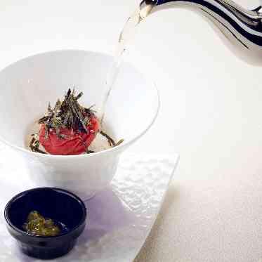 アヴァンセ リアン 大阪 お料理はゲストの方の印象に残るポイント【関西初】の選べるお料理で皆様へおもてなし