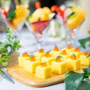 アヴァンセ リアン 大阪 色とりどりのスイーツに皆様お写真の手もとまりません