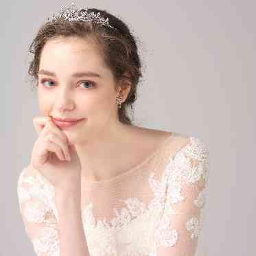 アヴァンセ リアン 大阪 最新のドレスから王道まで種類豊富