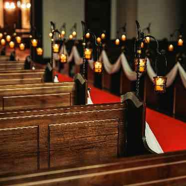 OSAKA St.BATH CHURCH（大阪セントバース教会） 木製ベンチ